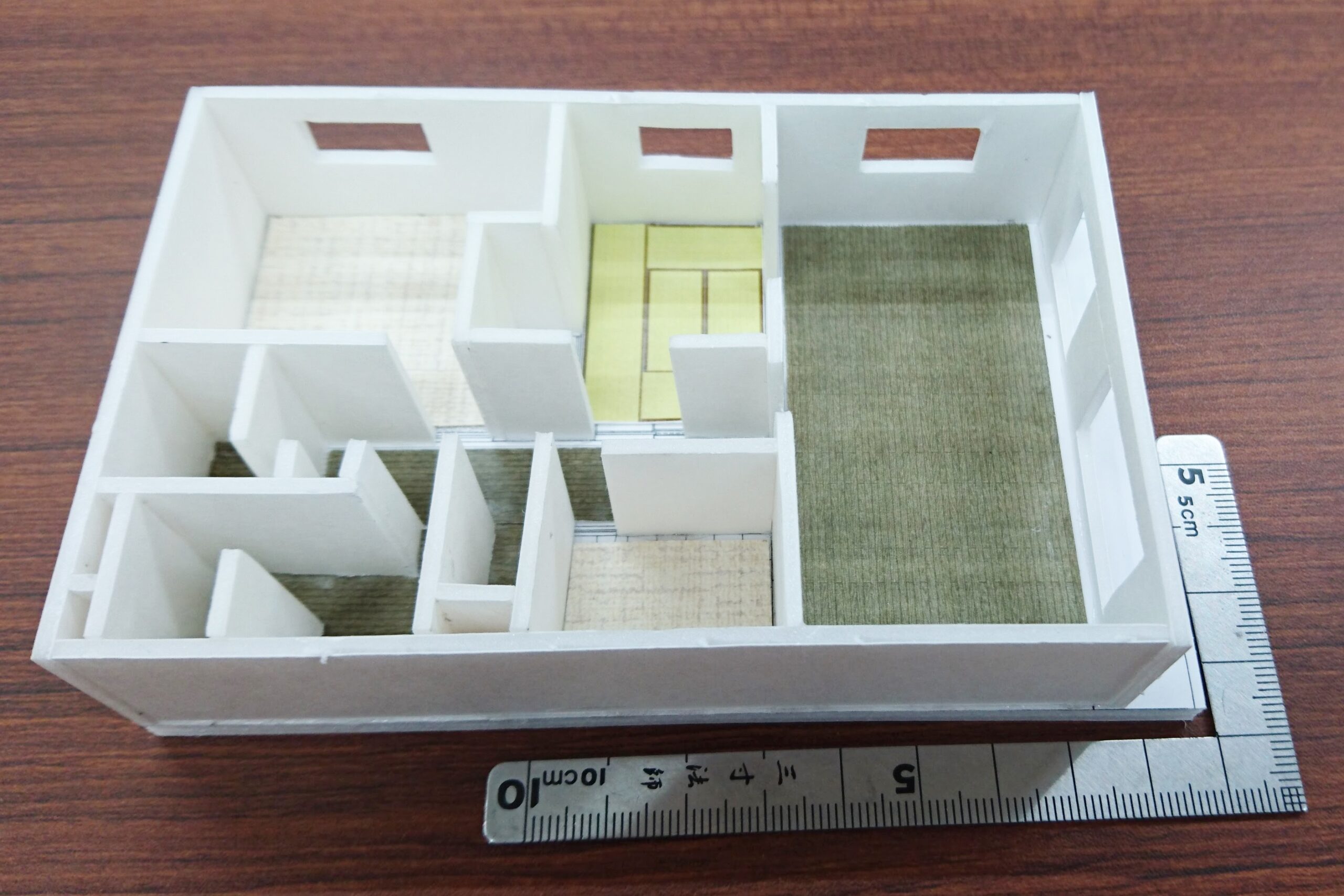 模型　　住宅　材料